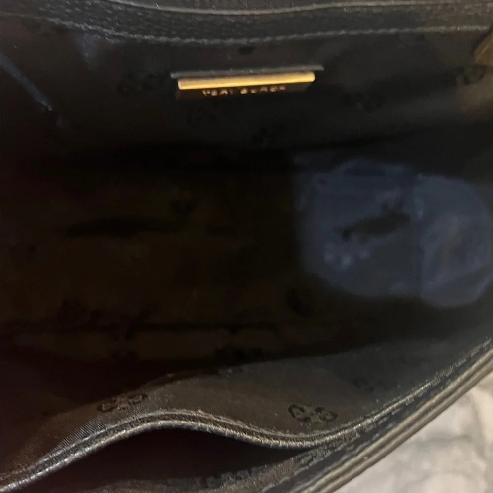 Tory Burch ships from